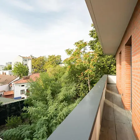 Eden - Elegant Retreat In Rosetti Luxury *