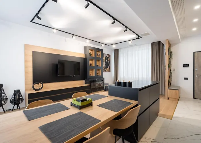 Eden - Elegant Retreat In Rosetti Luxury *