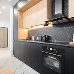 Eden - Elegant Retreat In Rosetti Luxury