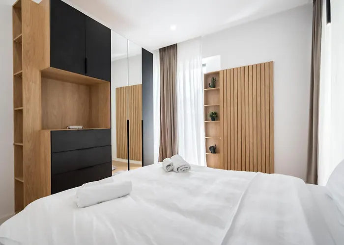 Eden - Elegant Retreat In Rosetti Luxury