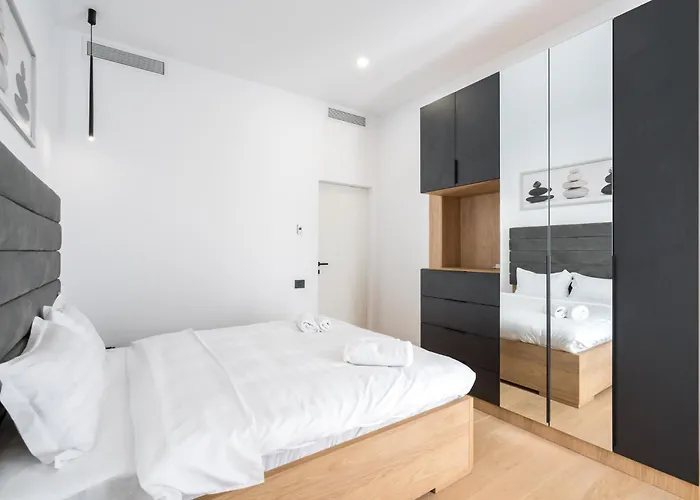 Eden - Elegant Retreat In Rosetti Luxury *